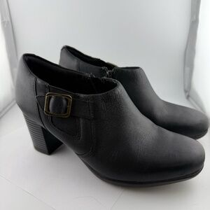 Clarks Boots 7.5M Womens Side Zip Ankle Bootie Black Leather Heels